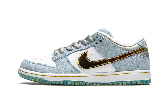 NIKE SB DUNK LOW "Sean Cliver - Holiday Special"